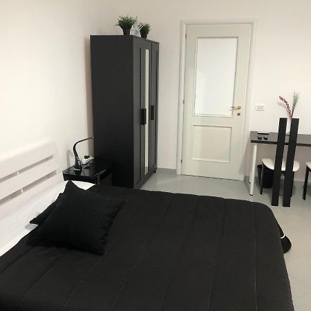 Cleopatra Hotel Катания Екстериор снимка