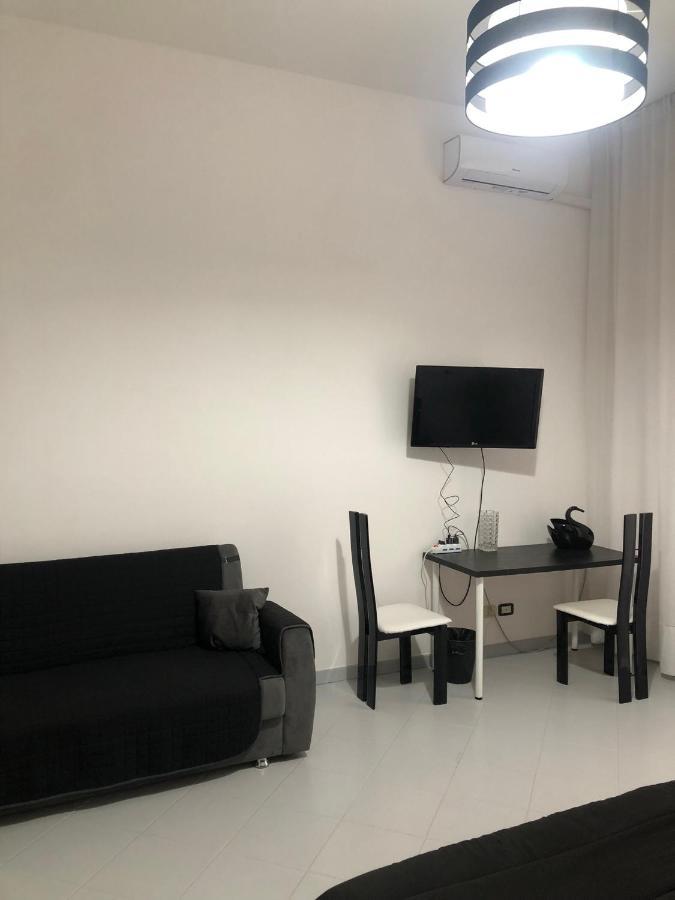 Cleopatra Hotel Катания Екстериор снимка